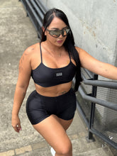 Cargar imagen en el visor de la galería, Top Raíz Negro